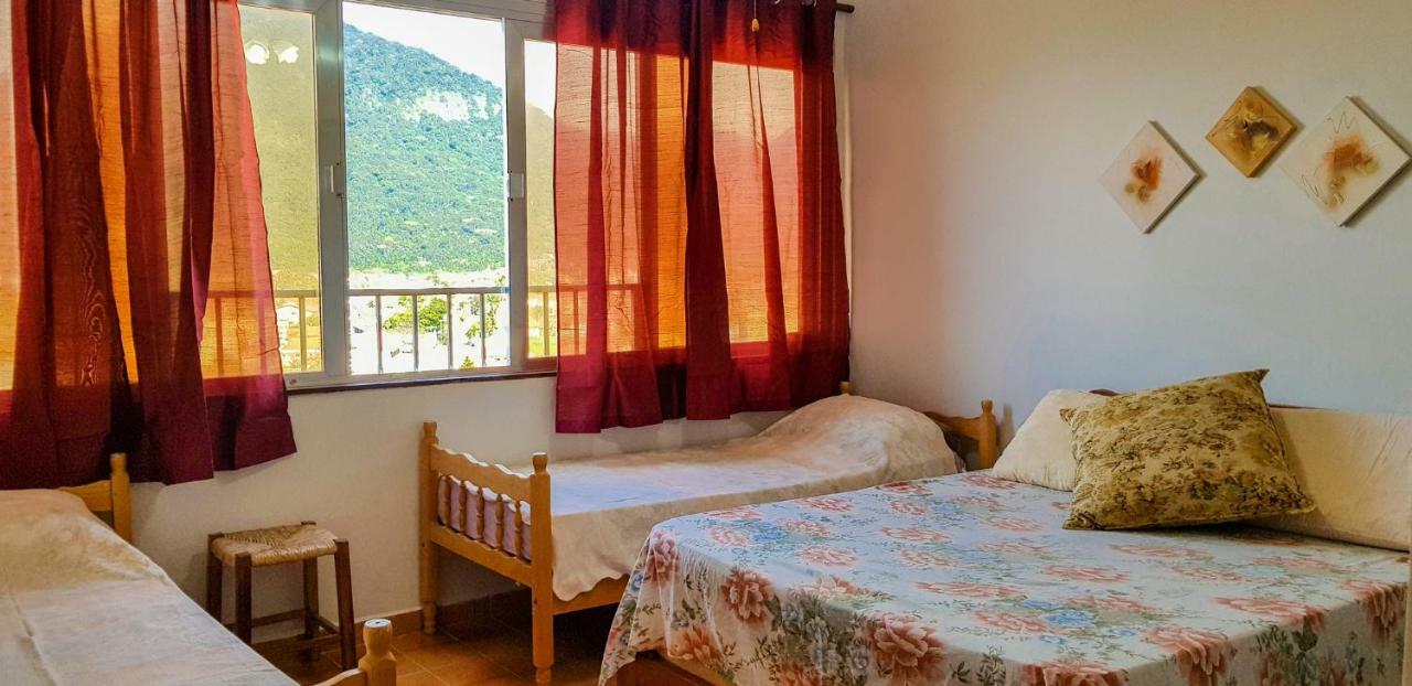 Apartamento Em Frente A *